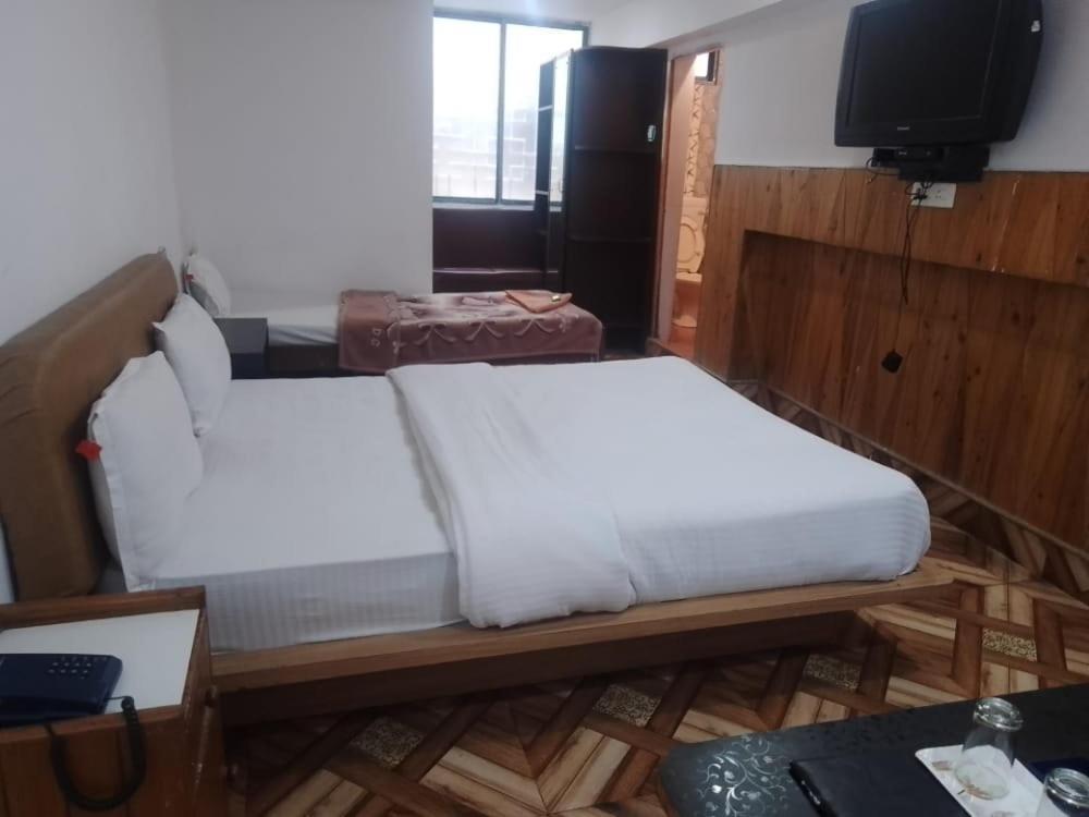 שילונג Hotel Assembly מראה חיצוני תמונה