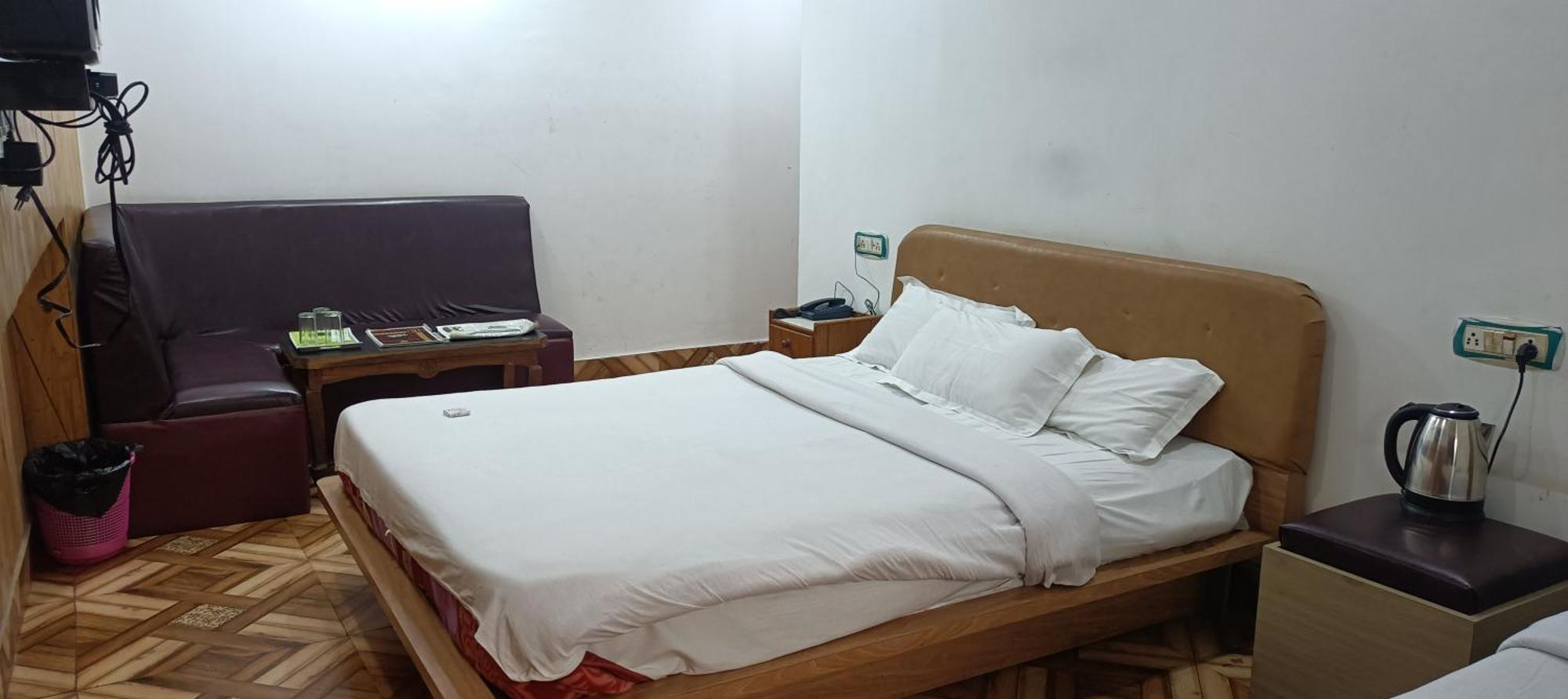 שילונג Hotel Assembly מראה חיצוני תמונה